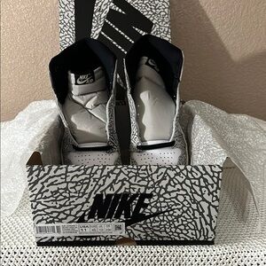 Nike Air Sneakers - Black and White